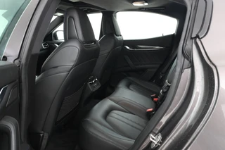 Maserati Ghibli 2.0 MHEV GranSport  Schuif/Kanteldak, 360 Camera, Volleder / 47