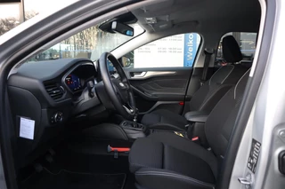 Ford Focus Wagon 125PK HYBRID TITANIUM-X VIRTUAL-COCKPIT B&O AUDIO CLIMA P-SENSOREN 17"LMV LED CAMERA WINTERPACK NL-AUTO / 16