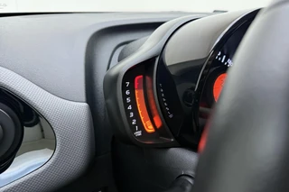 Peugeot 108 1.0 e-VTi Allure | Apple carplay/Android auto | Navigatie via APP. | Airco | Lichtmetalen velgen 15'' | / 18