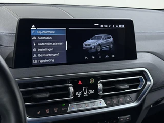 BMW X3 xDrive30e High Executive M SPORT | ELEKTRISCHE TREKHAAK| DEALER ONDERHOUDEN | 360 CAMERA | HEAD UP | LASER LED|  LEDER INCL. STOELVERWARMING | DRIVING ASS.  | RIJKLAARPRIJS incl. 12mnd BOVAG / 39