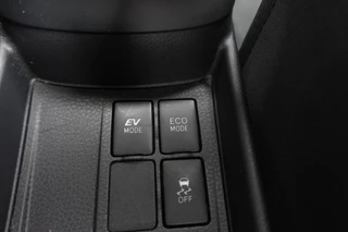 Toyota Yaris 1.5 Hybrid Aspiration  | 1ste eigenaar | Camera | Climate control | / 25