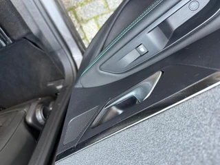 Peugeot 5008 1.2 PureTech Blue Lease Allure  7-Persoons / 46