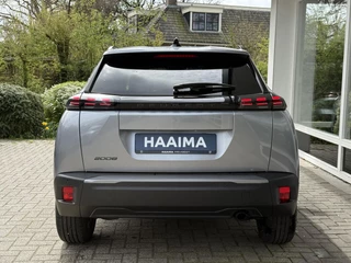 Peugeot 2008 1.2 Turbo 100 Allure | Draadloos Apple Carplay/Android Auto | Parkeersensoren | Privacy Glass | Lichtmetalen velgen / 17