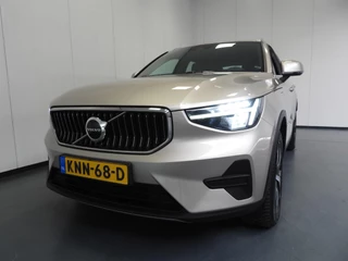 Volvo XC40 1.5 T4 Plug-In Hybrid Core Bright NAVI/CAMERA/LED/18"LMV! / 42