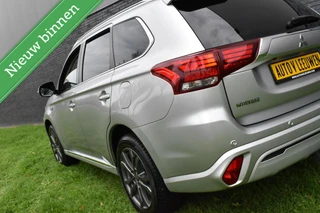 Mitsubishi Outlander 2.4 PHEV Plug in CAMERA/ANDROID CARPLAY/PDC/HALF LEDER/ETC.! / 23