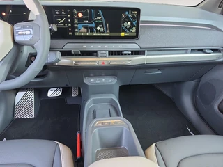 Kia EV3 GT-Line Business Edition 81.4 kWh | Navigatie | Stoel + Stuur verwarming | Navigatie | Climate control | Parkeer camera achter / 20