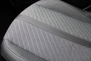 Peugeot 2008 1.2T Allure Pack  | Adaptieve cruise | BLIS | Camera | Led / 25
