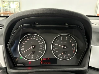 BMW X1 SDrive18i Executive/ NL auto/ Automaat/ Parkeersensoren / 17