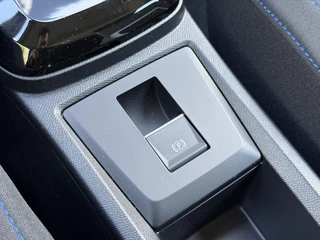 Citroen Ë-C3 Business 113pk Comfort Range 44 kWh Parkeersensoren, Airco, Apple Carplay, Android Auto, DAB, Led Koplampen / 28
