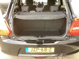 Suzuki SWIFT 1.2 Stijl Smart Hybrid Airco/ Clima Camera LM velgen Navi/ Carplay stoelverwarming Dode hoek herkening Adaptive crc / 12