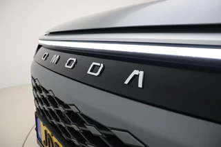 Omoda 9 Premium Hybride 537 PK Automaat | NIEUW MODEL | DEMO | Mat lak | Schuif/kanteldak | Lederen bekleding | Massagestoelen | Keyless | Stoel & Stuurverwarming | 7 jaar garantie / 46
