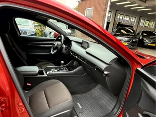 Mazda 3 2.0 e-SkyActiv-G M Hybrid Comfort  Navi, Camera, App Connect / 20