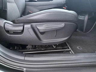 Kia EV6 Air 84 kWh  - Stoel-/stuurverwarming - Cruise Control Adaptief - Climate Control - CarPlay - Fabrieksgarantie tot 05-2033 / 42