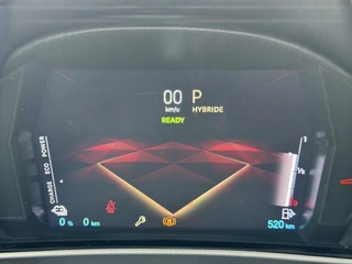 DS DS 4 225pk E-Tense Performance Line (Camera - LED Matrix - Adaptieve Cruise Controle - Keyless Entry - 19"- Automatische Airco - Navigatie - Apple Carplay) / 17
