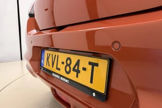 Suzuki Swift 1.2 Style Smart Hybrid 83pk | Automaat | Navigatie | Climate Control | Cruise Control Adaptief | Camera | Stoelverwarming | Draadloos Apple Carplay - Android Auto / 17