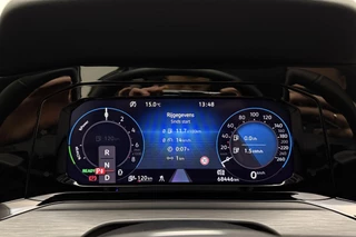 Volkswagen Golf 1.4 eHybrid Style 204pk | DSG | Trekhaak | Navigatie | Comfortstoel | Apple Carplay/Android Auto | Adapt. Cruise control | Climate control | LED koplampen / 42