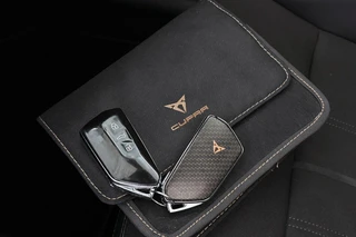CUPRA Leon Sportstourer 1.4 e-Hybrid Business Panoramadak Stuur-Stoelverwarming Camera / 28