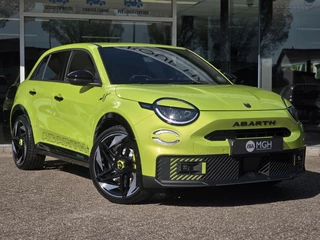 Fiat 600e Abarth Scorpionissima 54 kWh | Apple-Android | Sportstoelen | Parkeercamera / 6