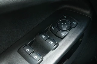 Ford EcoSport 1.0 EcoBoost ST-Line Black|trekhaak|Stoel & Stuur Verwarming|Camera| / 23