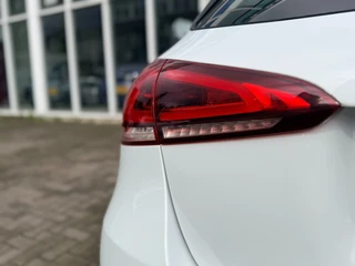 Mercedes-Benz A-Class 160 Advantage I Navigatie I Camera I Cruise contr. I Climate / 20