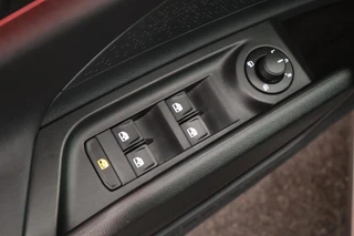 Skoda Enyaq iV 80 Sportline 204pk SOH 96% Stoelverwarming ACC Camera Navigatie / 15