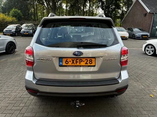 Subaru Forester 2.0 LUXURY / 9