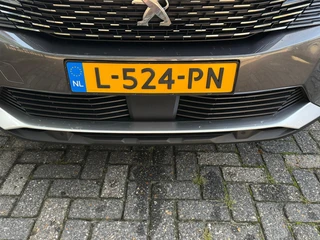 Peugeot 5008 1.2 PureTech Blue Lease Allure  7-Persoons / 9