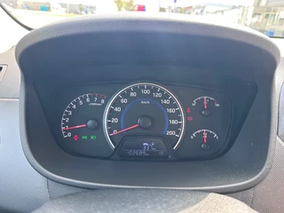 Hyundai i10 1.0I Comfort '' Infotainmentsystem - USB - CC - Elektrische ramen '' / 16