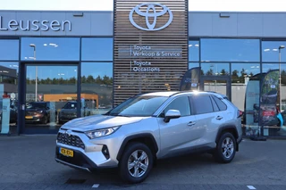 Toyota RAV4 2.5 HYBRID AWD DYNAMIC ANDROID/APPLE STOEL/VOORRUITVERW. LM-VELGEN P-SENSOREN CAMERA AD-CRUISE