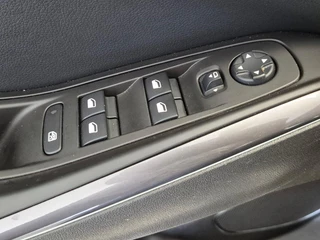 Opel Grandland X 1.2 Turbo Business Elegance / 12