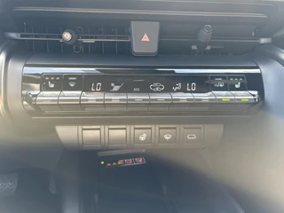 Toyota C-HR 1.8 HYBRID 140 FIRST-EDITION DODEHOEK DETECTIE KEYLESS STUUR&STOELVERW EL-A.KLEP LED DAB / 23