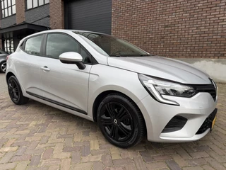 Renault Clio 1.0 TCe / Navigatie / Apple CarPlay - Android / 1e Eigenaar / ALL-Season banden / Cruise Control / PDC met optische w / 8