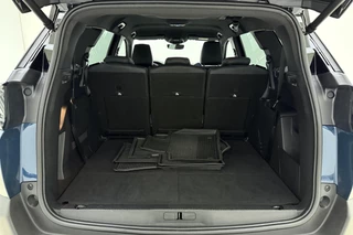 Peugeot 5008 1.2T 130pk Automaat GT | Elektrische achterklep | Black Pack | 19'' velgen | Achteruitrijcamera | 7 Persoons / 4