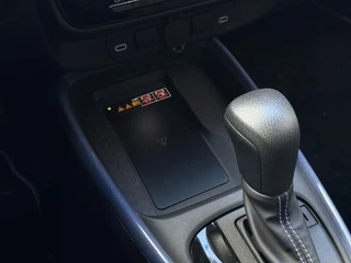Toyota Aygo X HYBRID 115 PULSE APPLE/ANDROID KEYLESS PARK-SENSOR CAMERA CLIMA 17"LMV EL-SPIEGELS PRIVACY-GLASS / 9