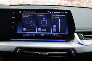 BMW X1 sDrive20i Executive M Sport Pakket Automaat  / Live Cockpit Professional / Shadow Line / Comfort Access / Head-Up Display / Adaptieve LED / 18 Inch / Parking Assistant Plus / Innovation Pack / Elektrisch Verstelbare Voorstoelen / Extra Getint Glas / 27