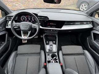 Audi A3 35 TFSI S-Line Automaat ACC B&O Black Style / 2