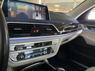 BMW 7 Serie 730d xDrive ACC Pano Softclose 4wielsturing High Executive HUD / 67
