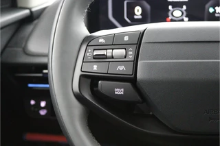 Kia EV6 Plus 84 kWh - Stoel-/stuurverwarming - Navigatie - Cruise Control Adaptief - Apple CarPlay/Android Auto - Fabrieksgarantie tot 02-2032 / 25