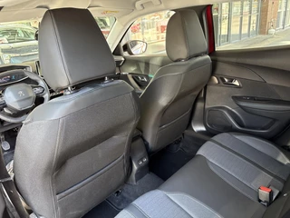 Peugeot 2008 1.2 PureTech Allure Pack Keyless | Trekhaak / 25