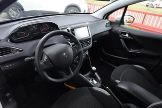 Peugeot 208 1.2 PureTech Active|Parelmoer wit|Automaat|Airco|Cruise|Telefoon|PDC / 8