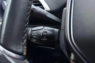 Peugeot 3008 1.2 PureTech GT Line | Panoramadak | Achteruitrijcamera | Elektrische achterklep | Parkeersensoren | Focal-audio systeem | Memory seats | Elektrisch verstelbare stoelen | Stuurbediening | Cruise control / 26
