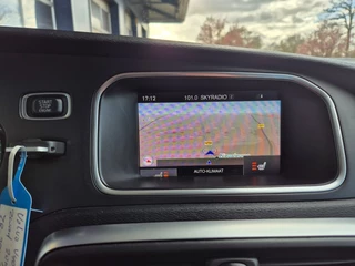 Volvo V40 1.5 T2 POLAR+ Automaat Navi, Stoelverwarming, ALL IN Prijs. / 23