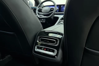 Omoda 9 1.5T-GDi SHS-P Premium 5p 537 PK | 7 Jaar Fabrieksgarantie | Lederen bekleding | Schuif/kanteldak | Keyless | Stoelverwarming en massage | Adaptieve cruise control / 19