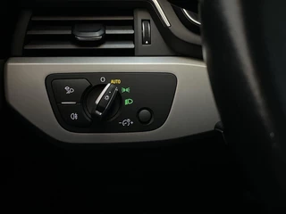 Audi A4 Avant 35 TFSI Business Edition Navigatie Cruise Control / 16