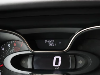 Renault Captur 0.9 TCe Limited | PDC | NAVI | CRUISE | LMV | / 6