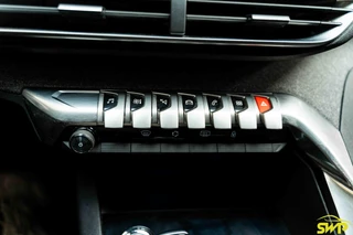 Peugeot 3008 1.2 PureTech Allure | Bi-tone | Navi | Camera | Keyless / 10