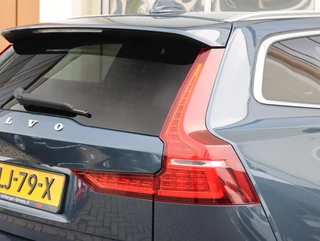 Volvo V60 2.0 T6 Recharge AWD 340PK Inscription | Memory | H&K Audio | Trekhaak / 29