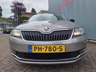 Škoda Rapid Spaceback 1.0 TSI Greentech NAVI TEL PANORAMADAK / 5