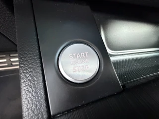 Audi A4 Avant 1.4 TFSI Design Pro Line Plus S-Line / Camera / Virtual / Keyless / Lane Side Assist. / 26
