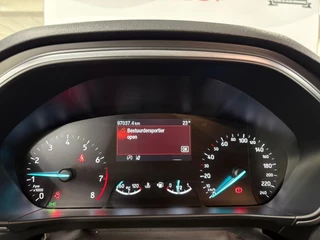 Ford Focus Wagon 1.0 EcoBoost Hybrid ST Line Style/ NL auto/ Achteruitrijcamera/ Sensoren / 15